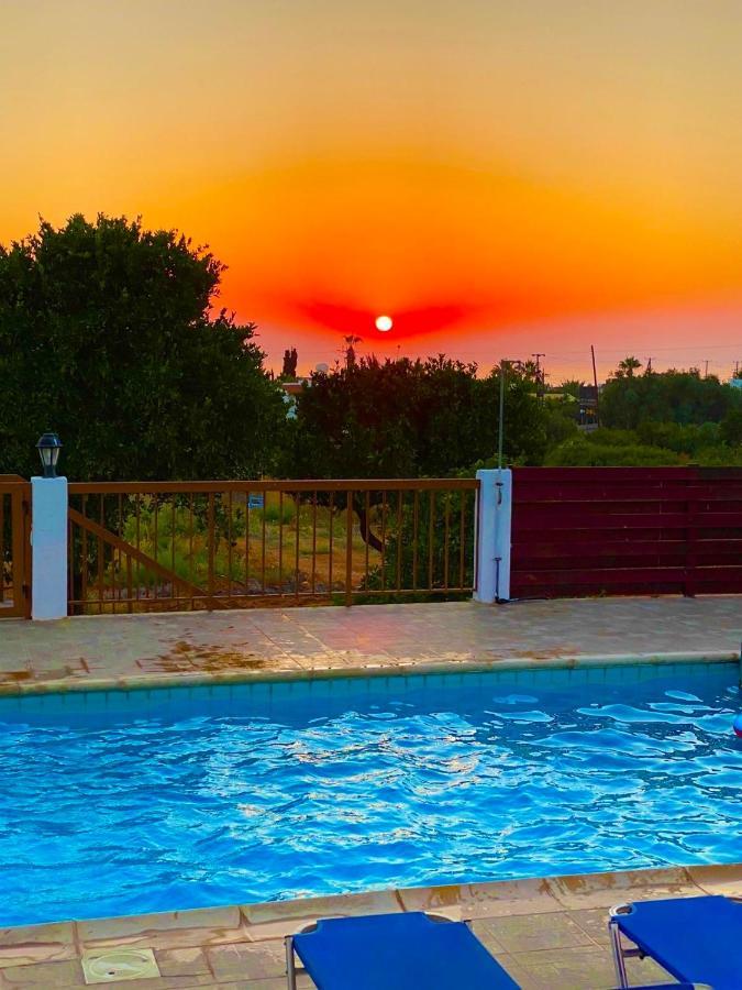 Villa Lambriana Пея Екстериор снимка