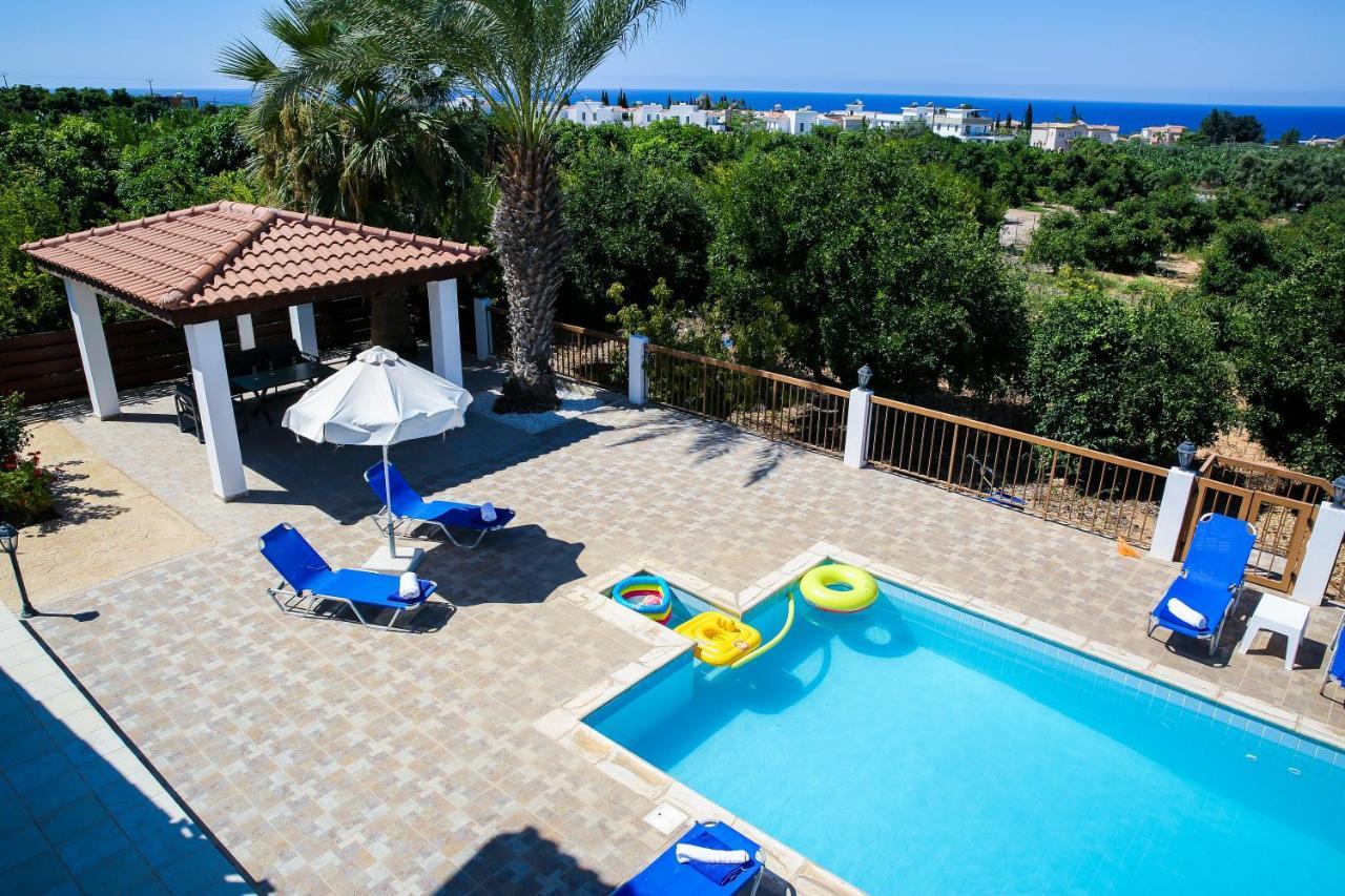 Villa Lambriana Пея Екстериор снимка