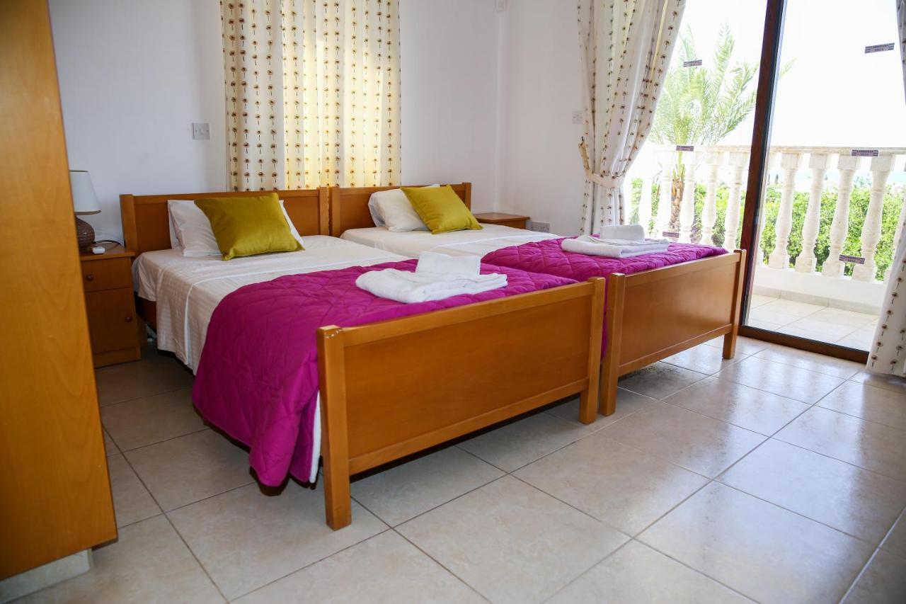 Villa Lambriana Пея Екстериор снимка