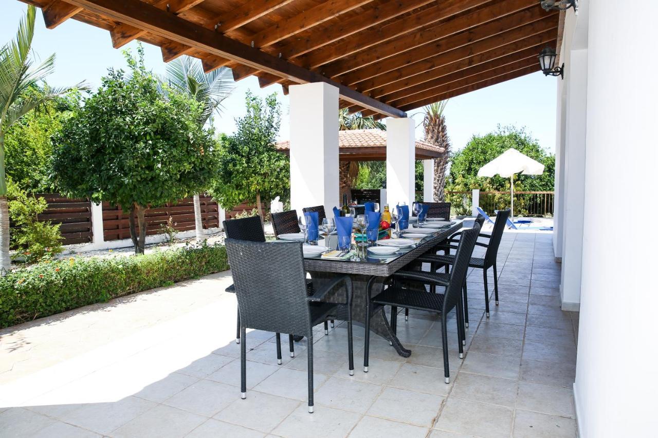 Villa Lambriana Пея Екстериор снимка